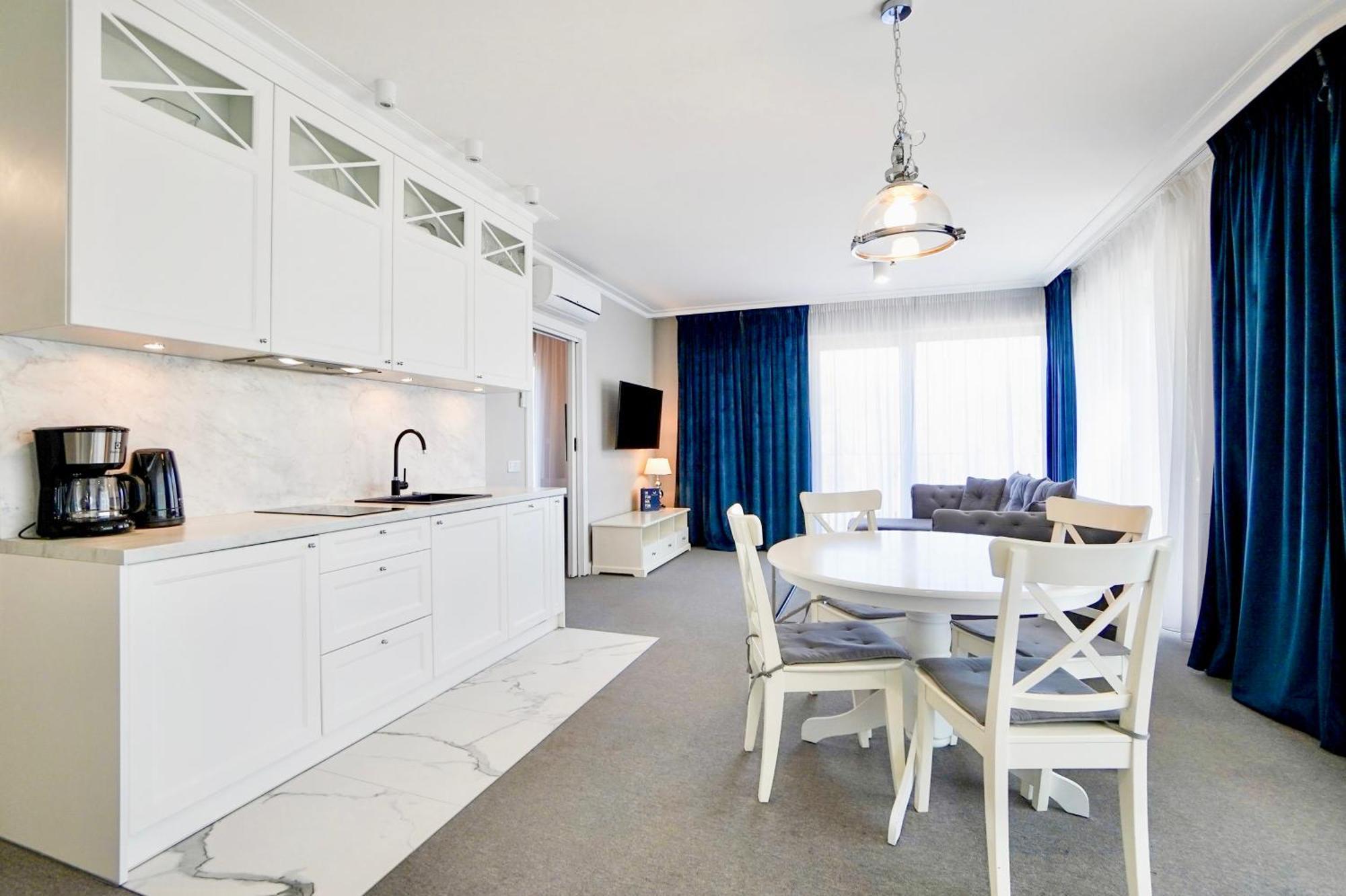 Apartpark By Baltic Home 斯维诺乌伊希切 外观 照片